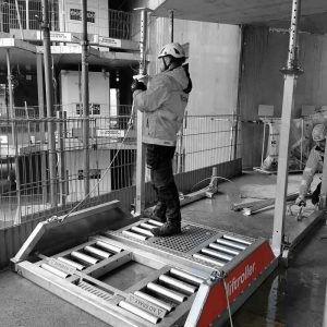 Liftroller floor in black and white